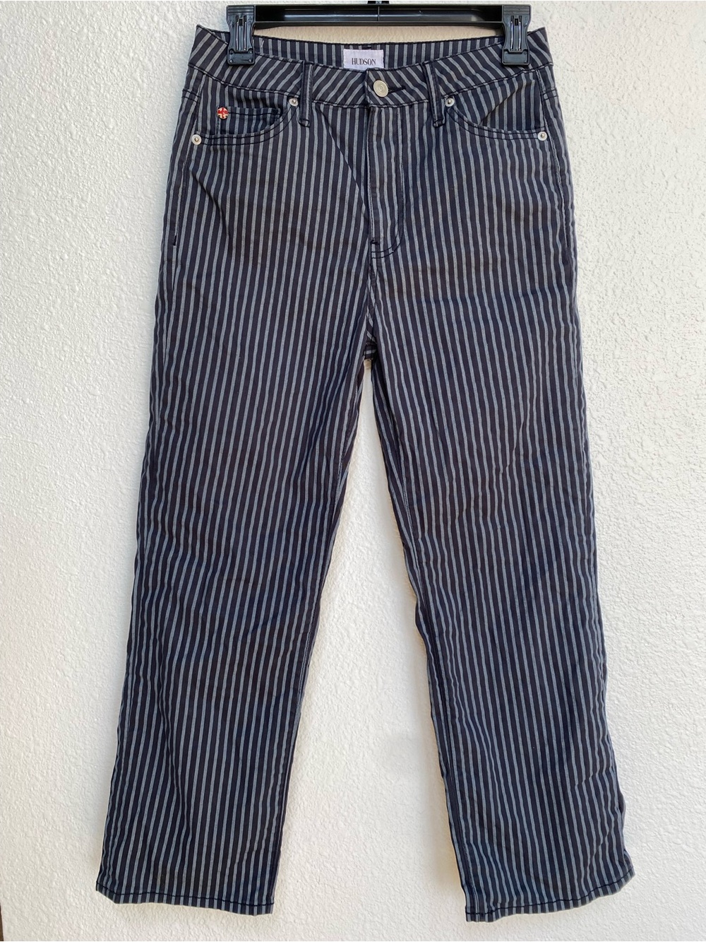 HUDSON Noa Mid-Rise Straight Leg Crop Pinstripe Pants Size 26/2